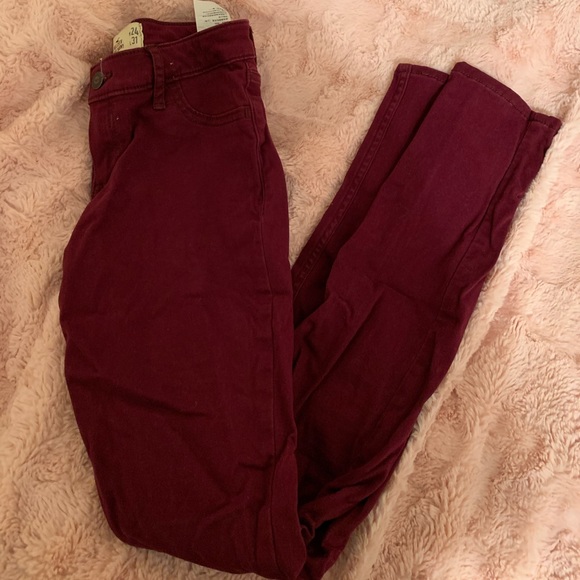 Hollister burgundy skinny jeans - Picture 1 of 3